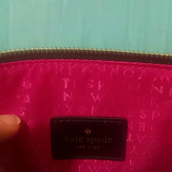 Kate Spade wristlet NWT - Picture 3 of 4